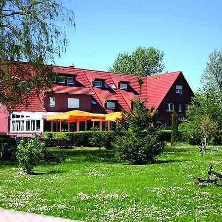 Hotel & Restaurant Am Wasser Breege Esterno foto