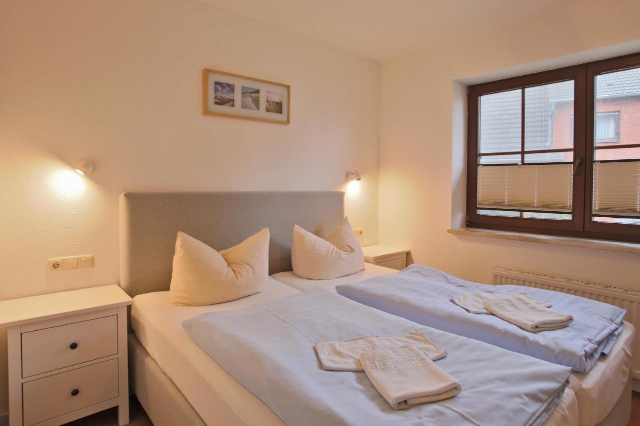 Hotel & Restaurant Am Wasser Breege Esterno foto